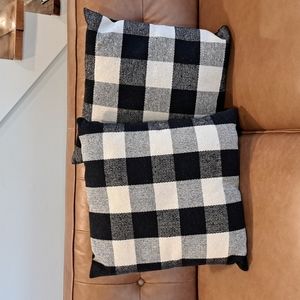 Set of 2 Pier 1 Imports New Black/Cream Buffalo Check Pillow Covers